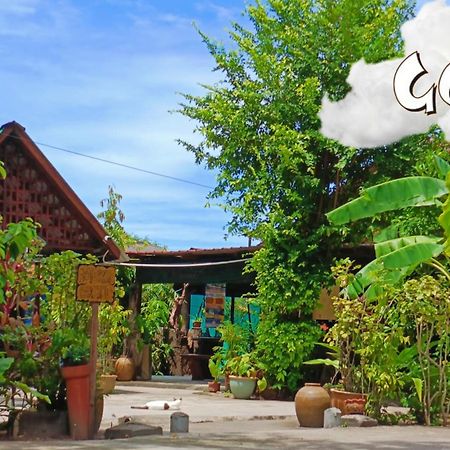 Gecko Guesthouse Пантай-Ченанг Екстер'єр фото