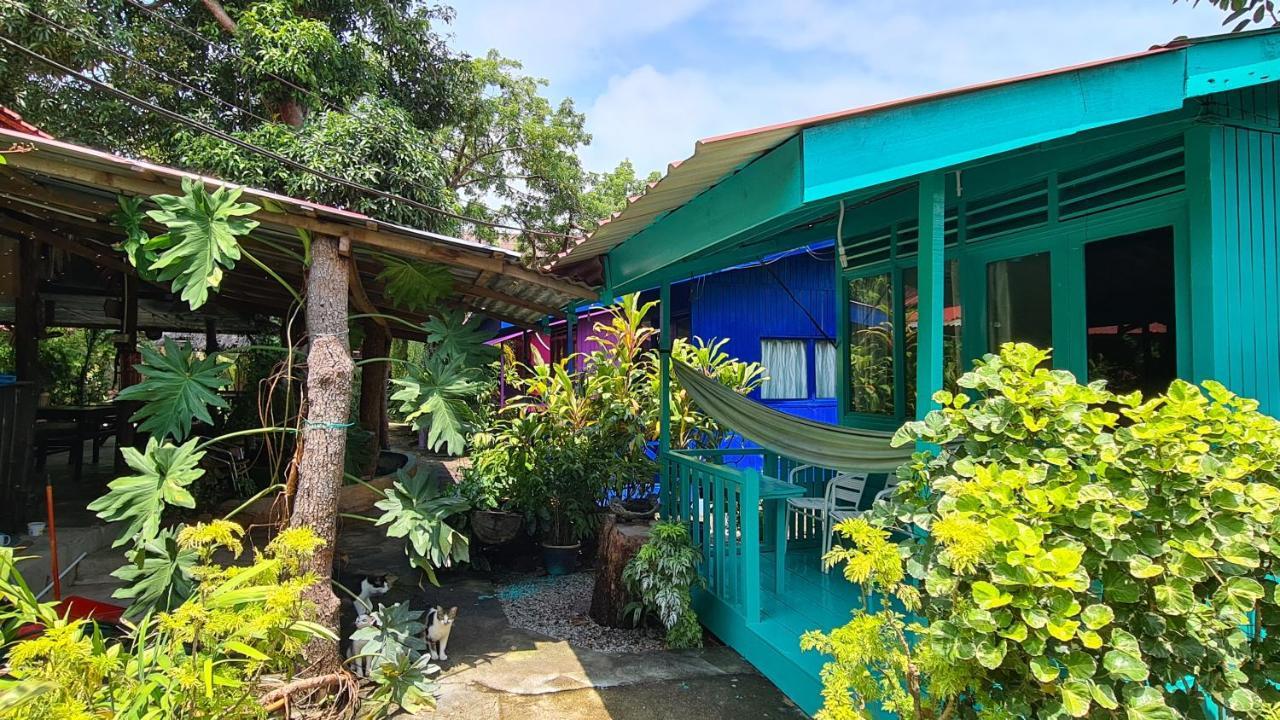 Gecko Guesthouse Пантай-Ченанг Екстер'єр фото